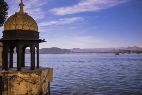 Book Hotels in Udaipur Online